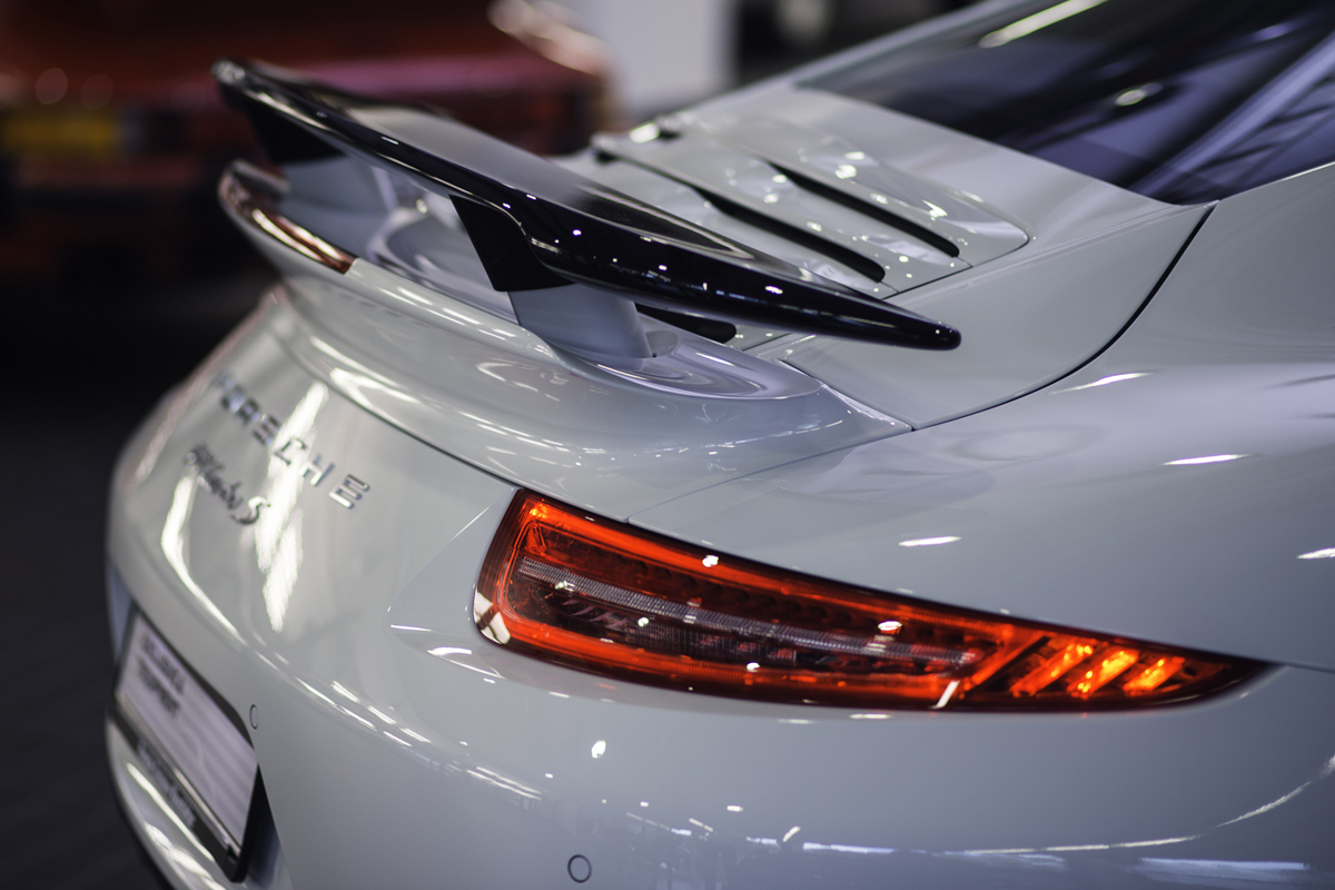 Porsche 911 Turbo S Exclusive GB Edition rear spoiler