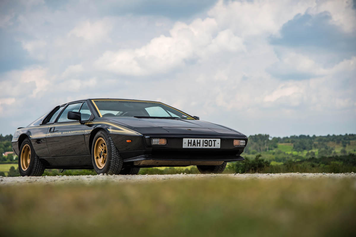 evo Magazine September 2014 - JPS Lotus Esprit
