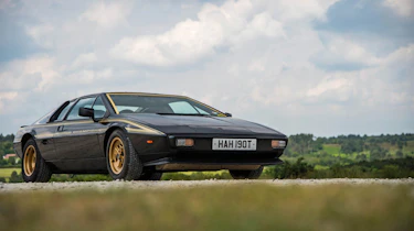 evo Magazine September 2014 - JPS Lotus Esprit