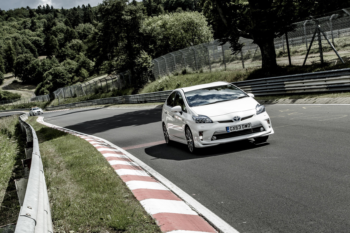 Toyota Prius sets Nurburgring economy record