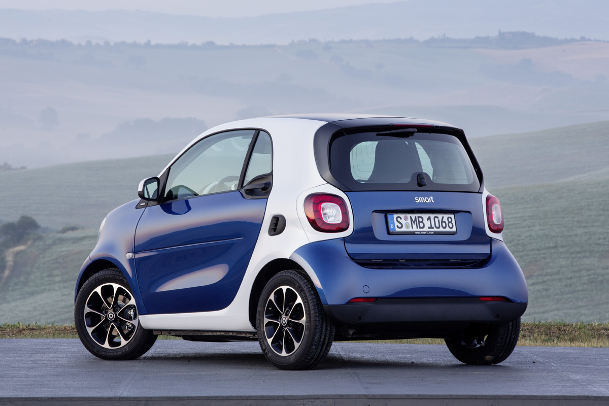 New Smart Fortwo blue rear