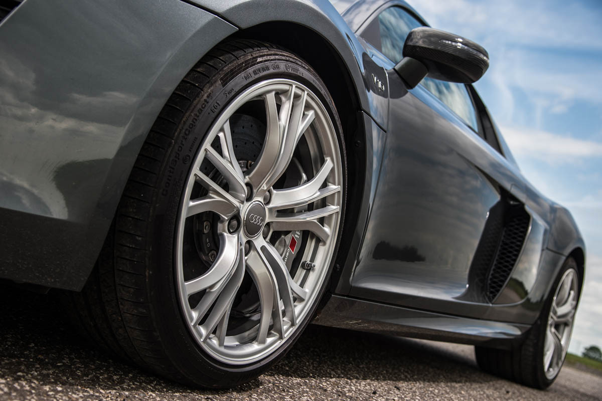 Audi R8 Plus alloy wheel