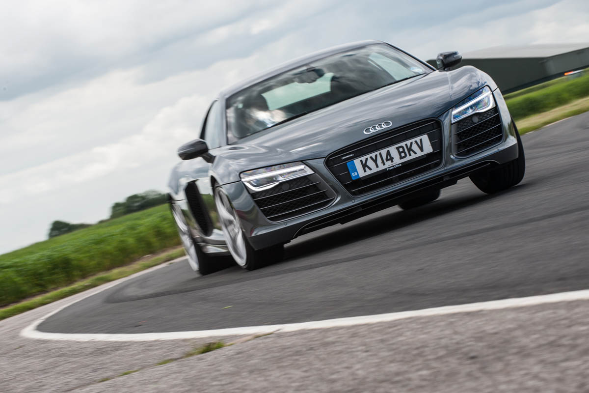 Audi R8 Plus on track