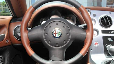 Alfa Romeo TZ3 Stradale interior steering wheel