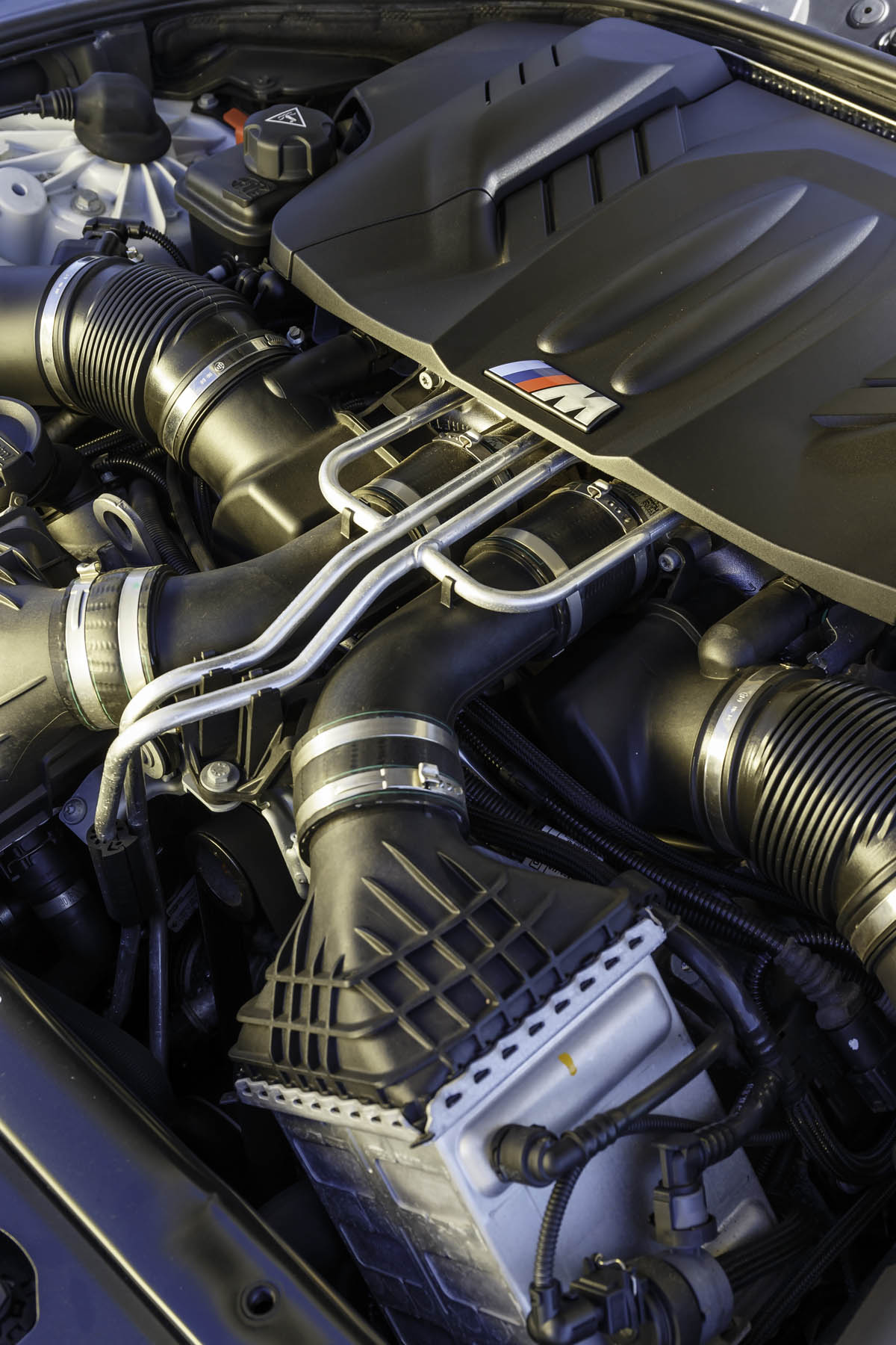 BMW M5 V8 engine