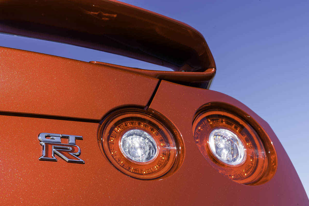 Nissan GT-R badge bootlid spoiler