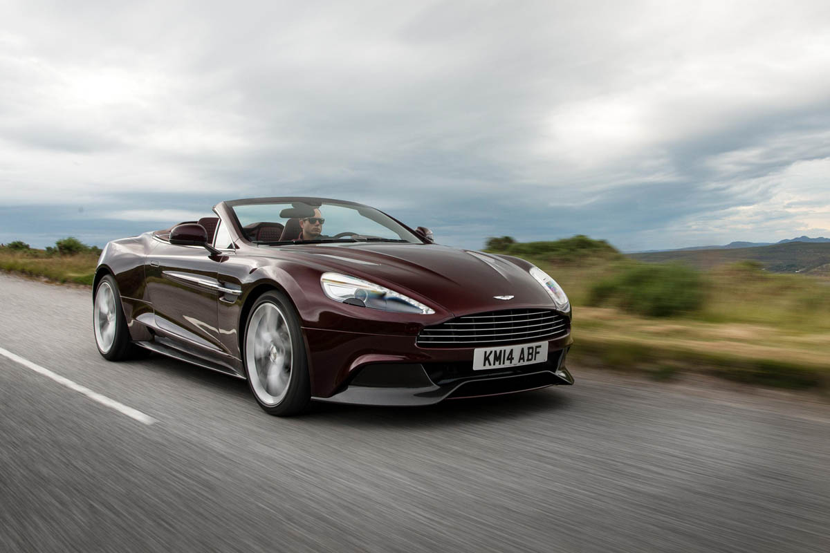Aston Martin Vanquish Volante 2015