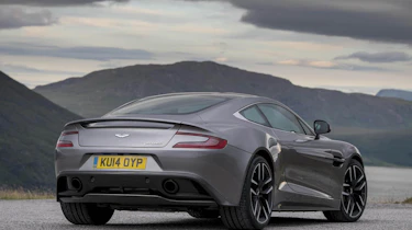 Aston Martin Vanquish 2015