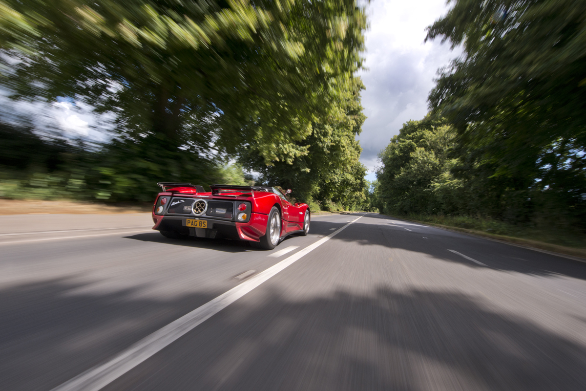 evo Magazine October 2014 - Pagani Zonda S