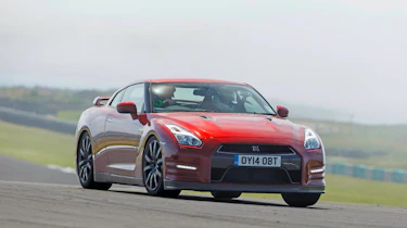 Ferrari 458 Speciale v Nissan GT-R track video