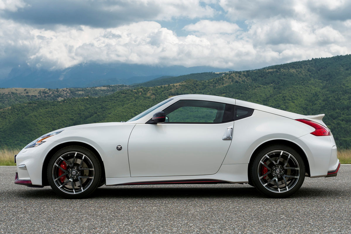 Nissan 370Z Nismo specs, pictures and details