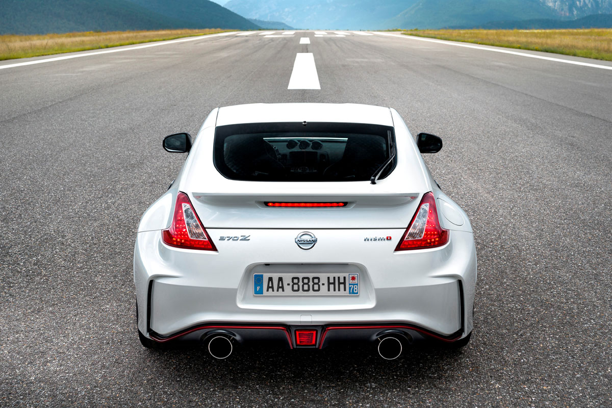 Nissan 370Z Nismo specs, pictures and details