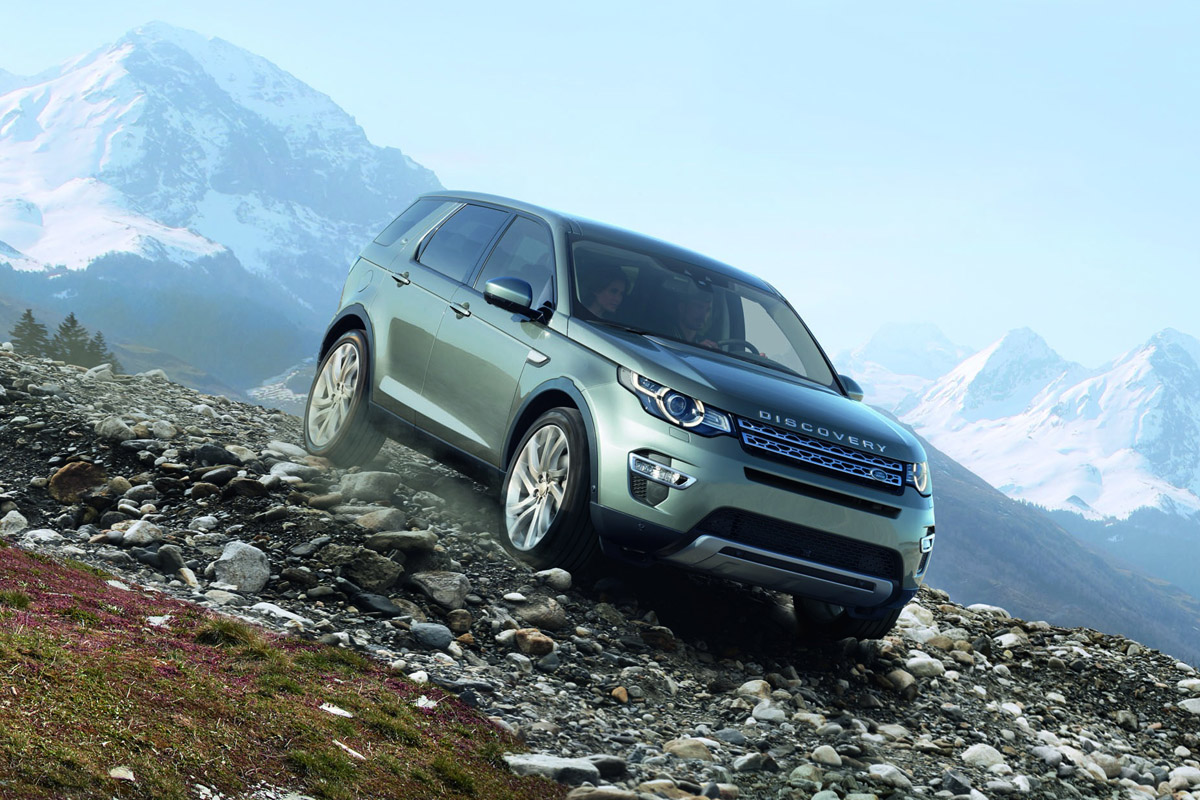 Land Rover Discovery Sport off roading