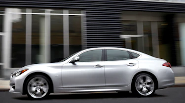 Infiniti Q70 2014 update