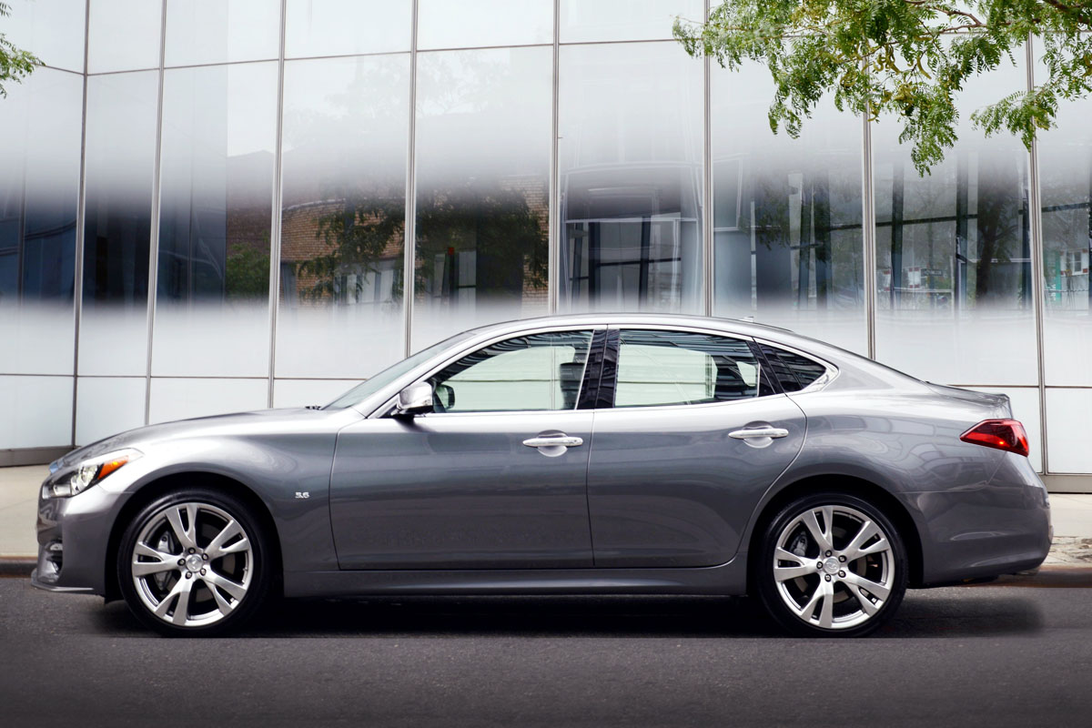 Infiniti Q70 2014 update