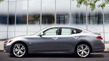 Infiniti Q70 2014 update