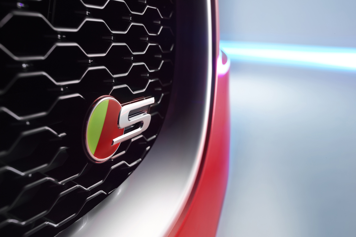 Jaguar XE, specs, prices and pictures