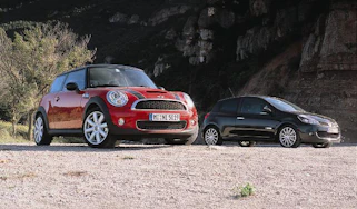 MINI Cooper S v Renaultsport Clio 197