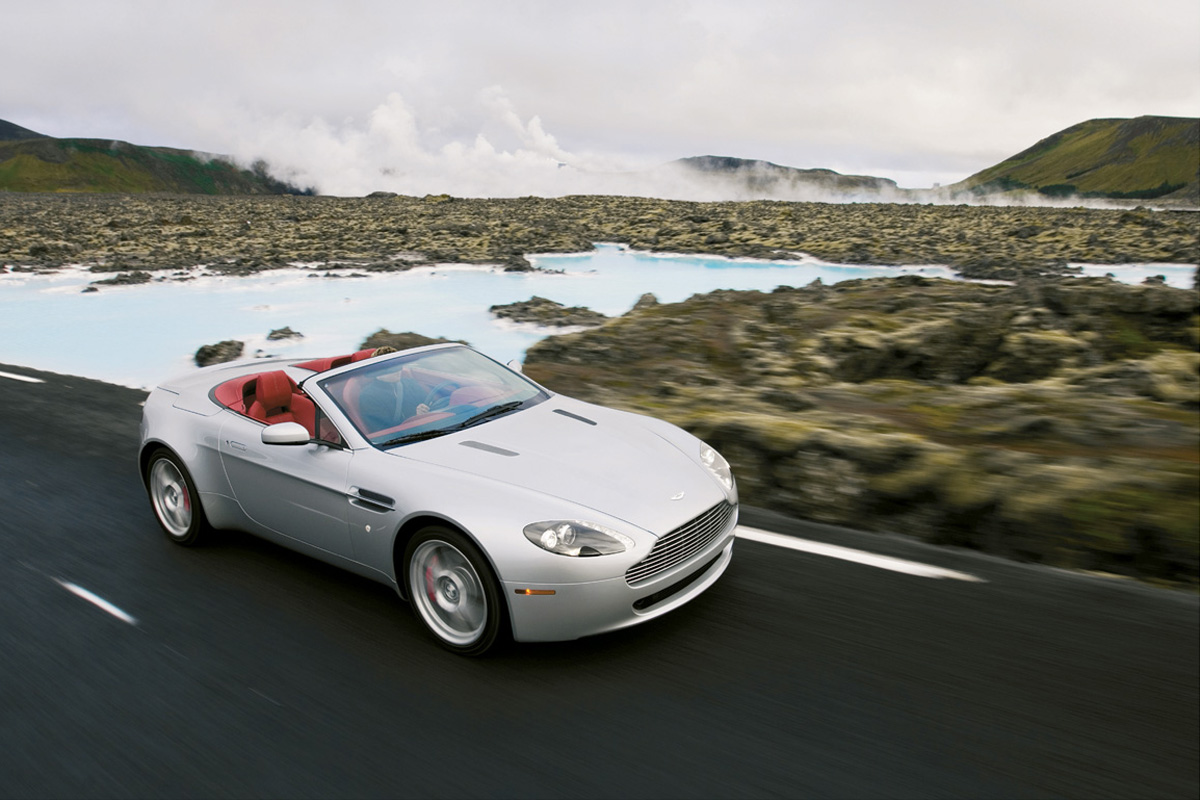 Aston Martin V8 Vantage Roadster