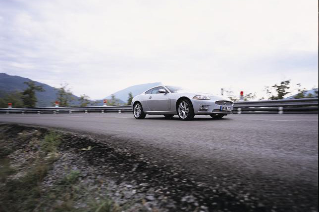 Jaguar XKR