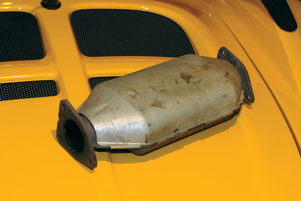 Lotus Elise S1 catalytic converter