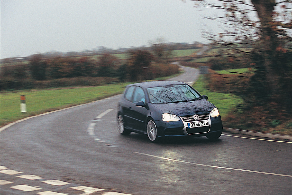 VW Golf R32