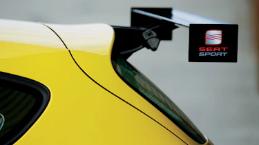 BTCC rear wing changes
