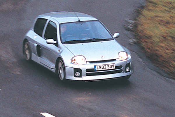 Renault Sport Clio V6 silver