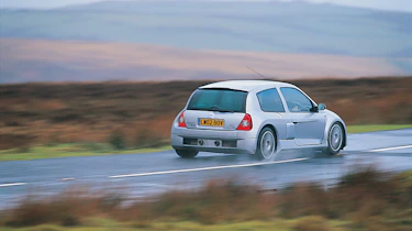Renault Sport Clio V6 silver