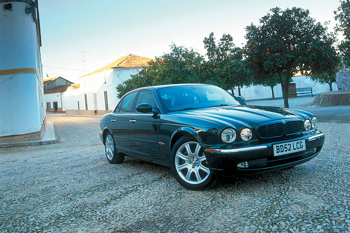 Jaguar XJ