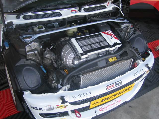 Oulton Park evo trackday pictures