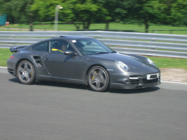 Oulton Park evo trackday pictures