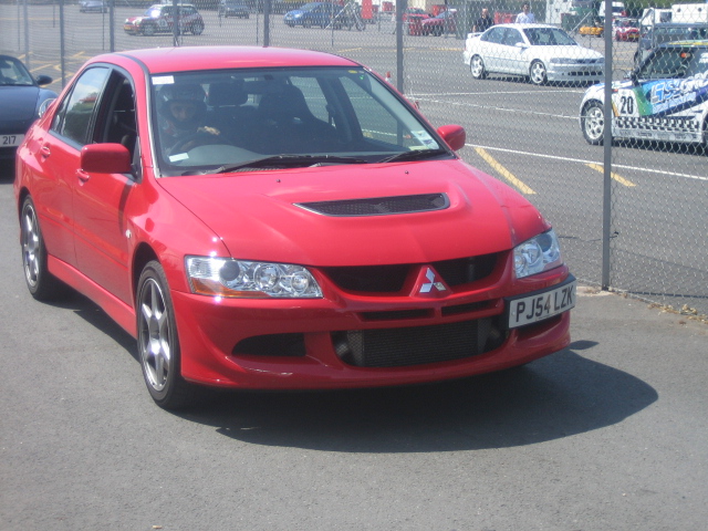 Oulton Park evo trackday pictures