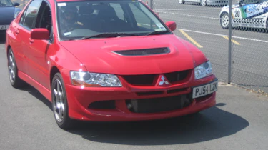 Oulton Park evo trackday pictures