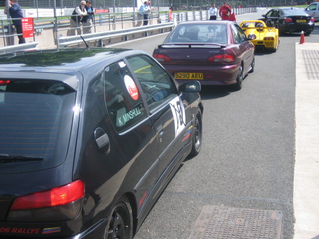 Oulton Park evo trackday pictures