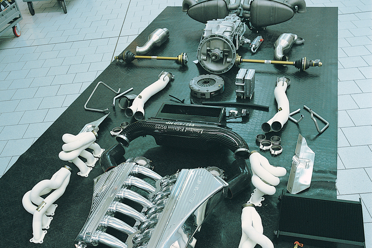 Pagani Zonda F parts