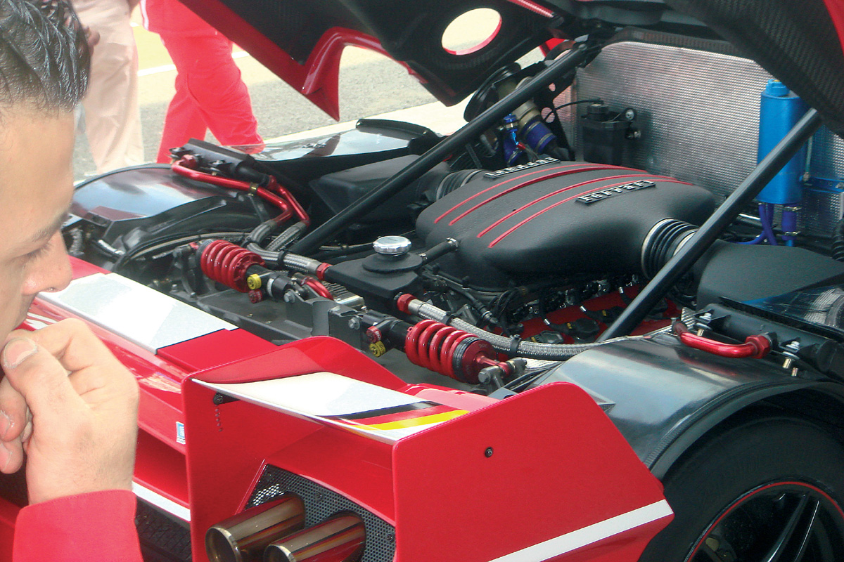 Ferrari FXX engine