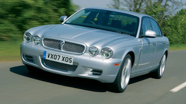 Jaguar XJR