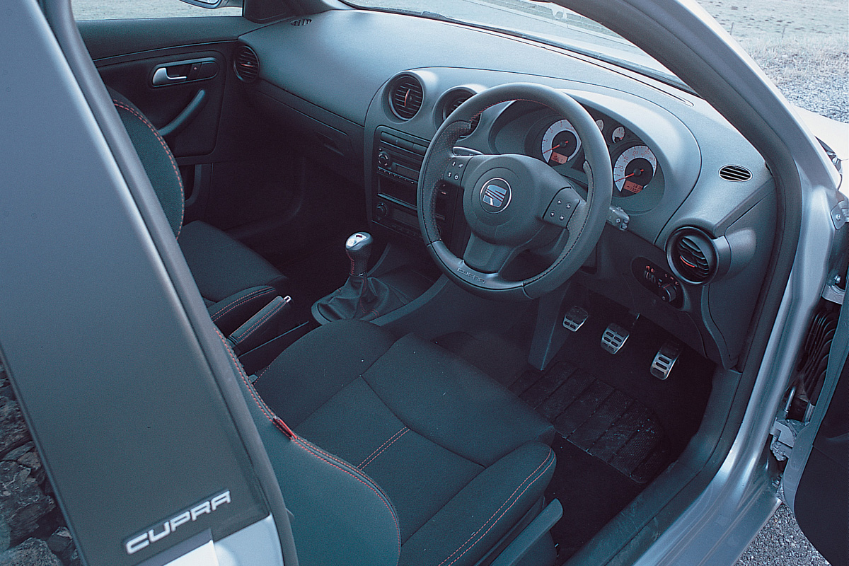 SEAT Ibiza Cupra interior