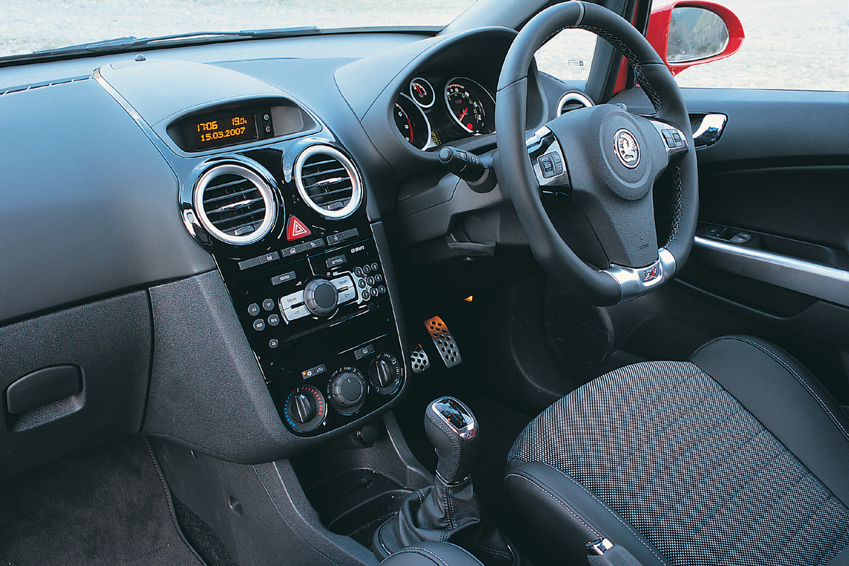 Vauxhall VXR interior