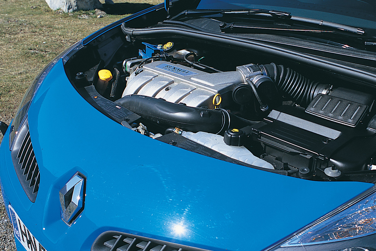 Renault Clio 197 engine