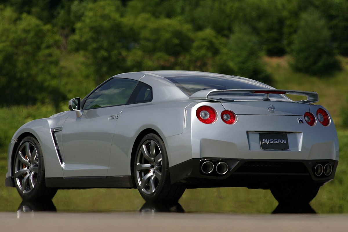 Nissan GT-R