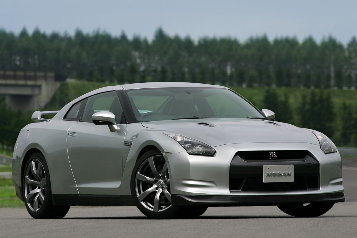 Nissan GT-R