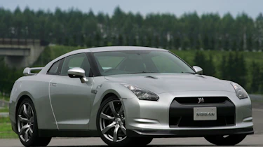 Nissan GT-R