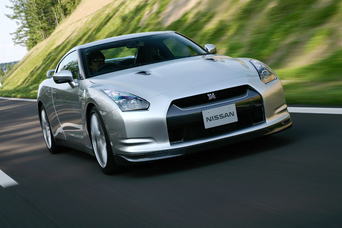 Nissan GT-R