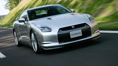 Nissan GT-R