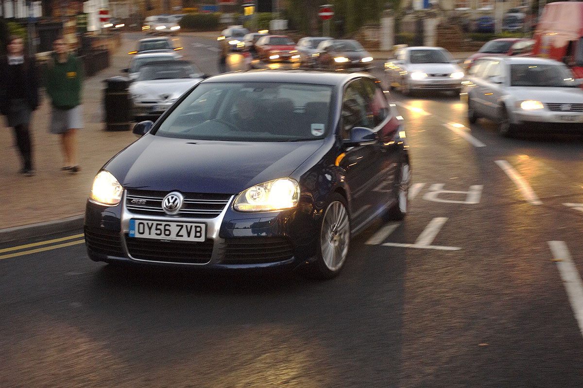 Volkswagen R32