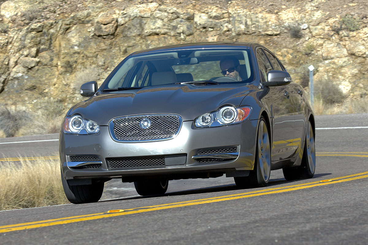 Jaguar XF SV8