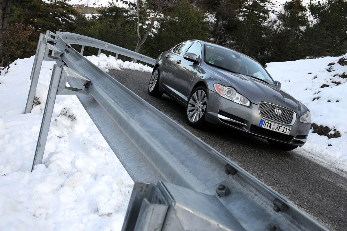 Jaguar XF 2.7D
