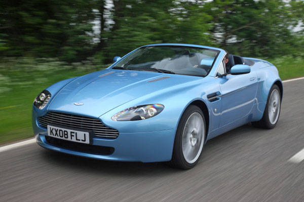 Aston Martin V8